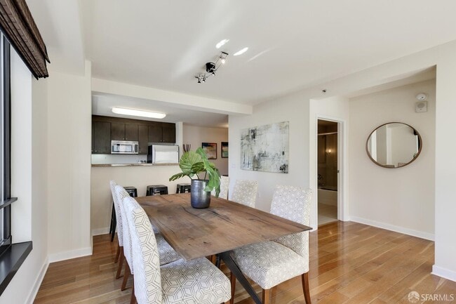 Building Photo - 199 New Montgomery St