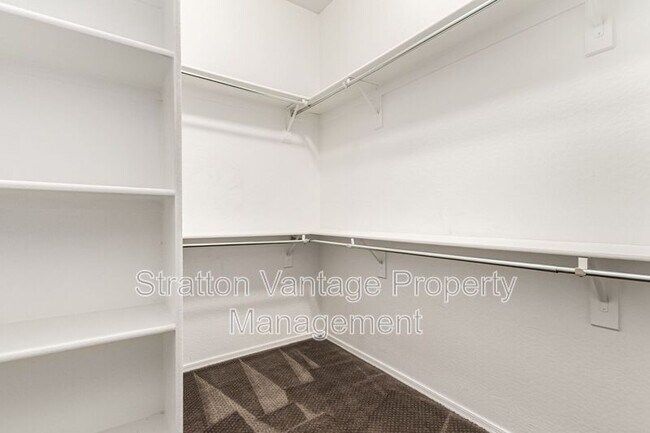 Building Photo - 21004 E Sunset Dr