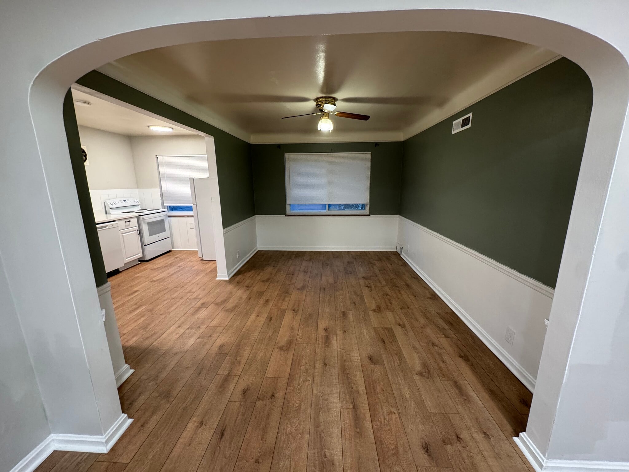 Dining Room - 6803 Plainfield Rd
