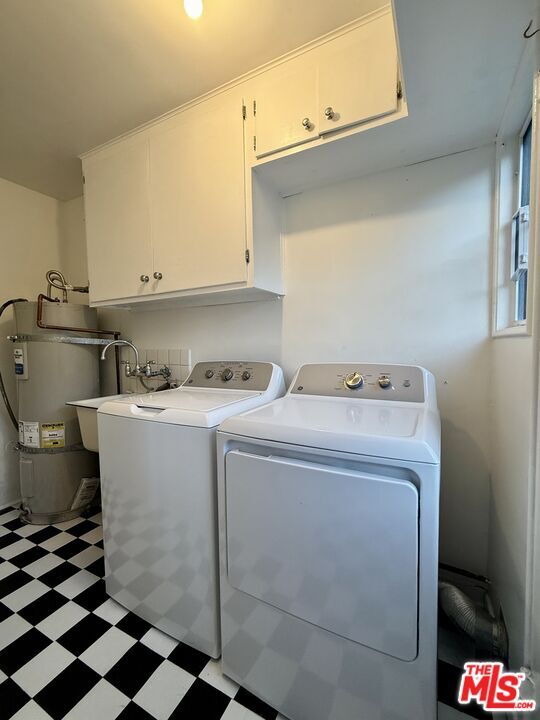 Building Photo - 5560 Village Green