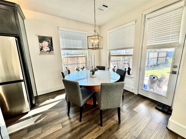 Building Photo - 16803 Bark Cabin Dr