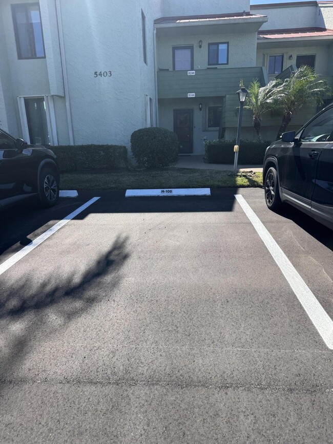 Building Photo - 5403 SE Miles Grant Rd