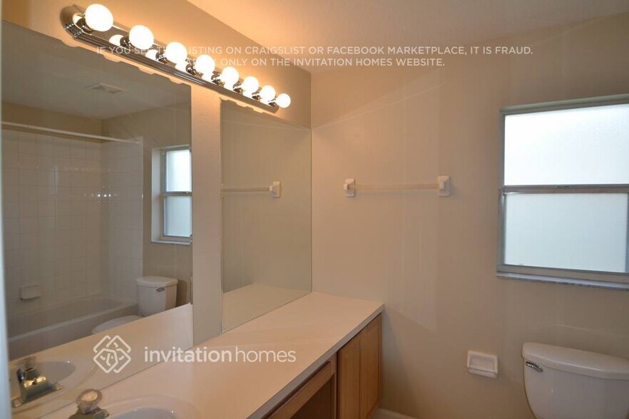 Building Photo - 2732 Heron's Landing Dr