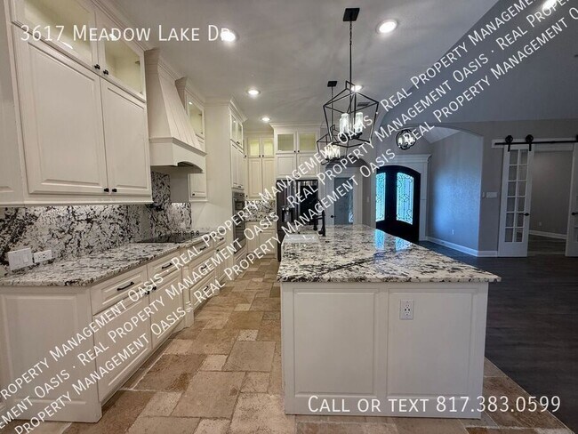 Building Photo - 3617 Meadow Lake Dr