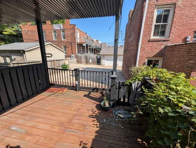 Building Photo - Exquisite Home in Lafayette Square - $500 off Deposit & 1st Month's Rent!