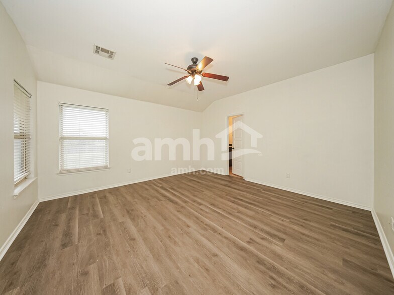 Building Photo - 1608 Ginger Ave