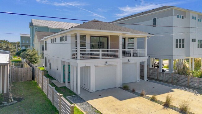 Building Photo - 1419 Mackerel Ln