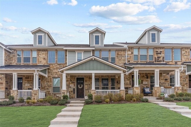 Building Photo - 2634 Dodson St