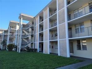 Building Photo - 2999 NW 48th Ave