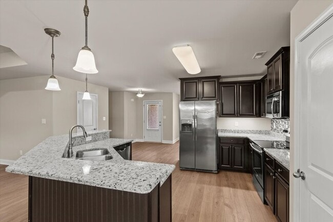 Building Photo - 127 Pembridge Ln