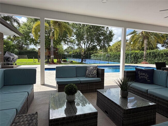 Building Photo - 11300 NW 5th St