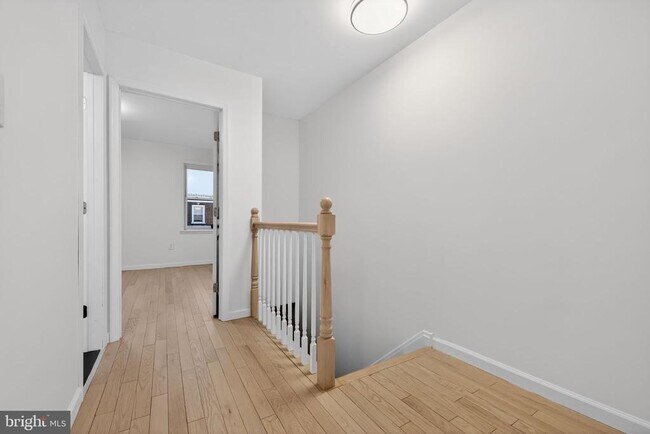 Building Photo - 2710 S Fairhill St