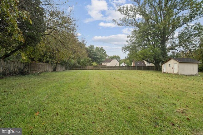 Building Photo - 2025 Fairland Rd