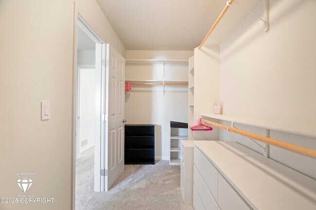 Building Photo - 11476 Discovery Park Dr