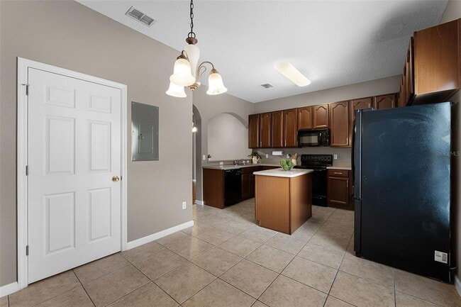 Building Photo - 16064 Old Ash Loop