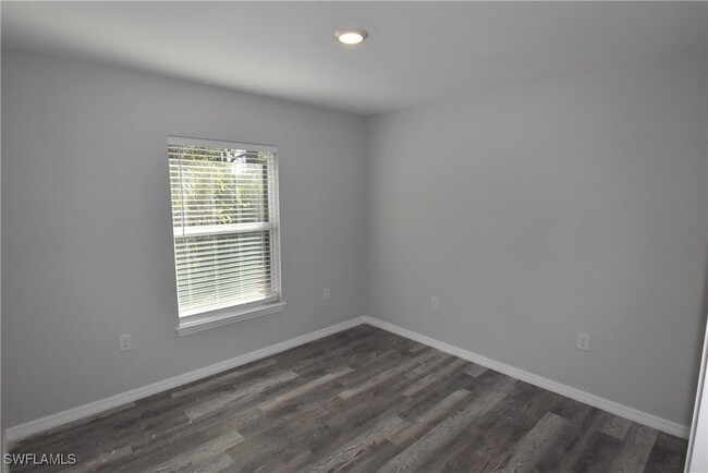 Building Photo - 4970 Ageman Ave