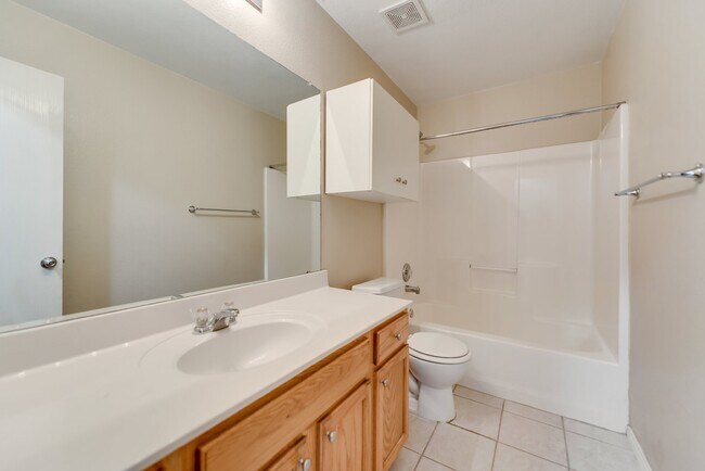 Building Photo - Updated 3-2-2 Ranch in McKamy Evers (North Denton)