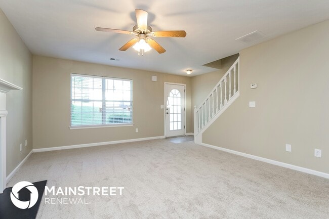 Building Photo - 6894 Smoke Ridge Dr