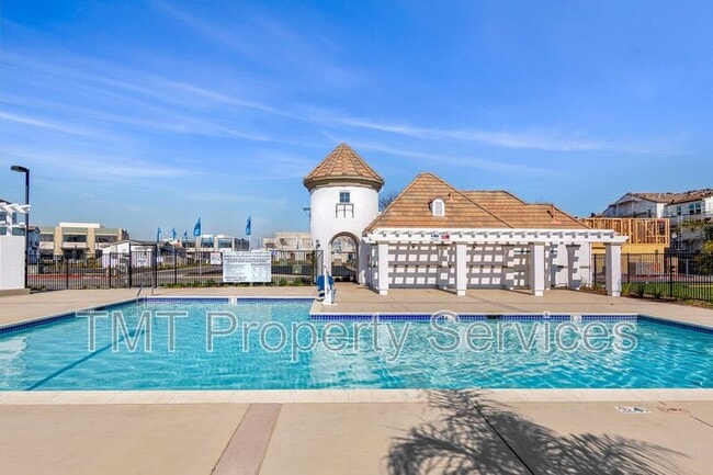 Building Photo - 2960 Valbonne Walk