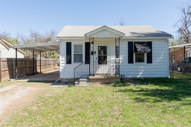 Primary Photo - 4906 N Beaver Ave