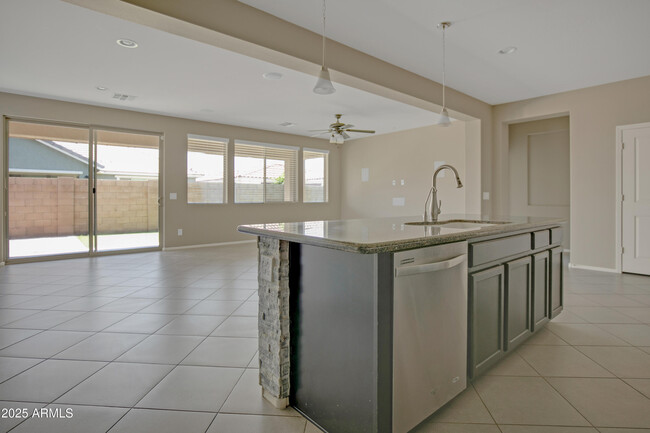 Building Photo - 22653 E Desert Spoon Dr