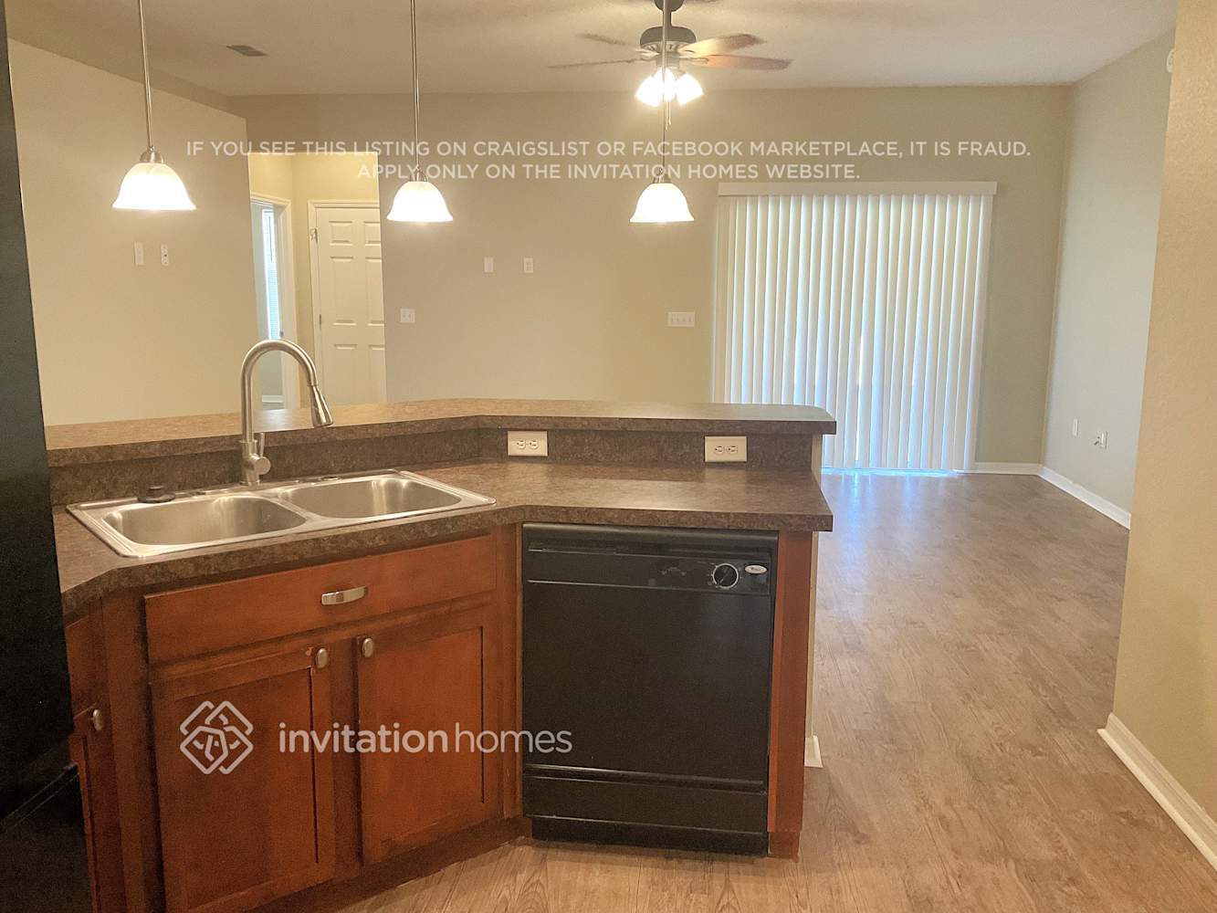 Building Photo - 1169 Brenton Manor Dr