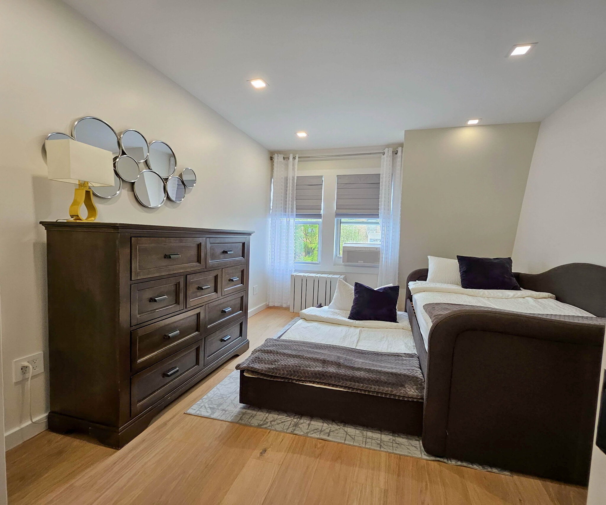 Building Photo - 3239 46th St