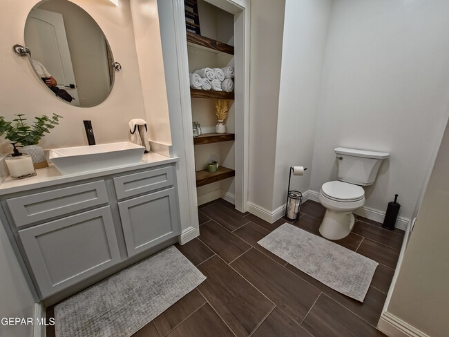 Building Photo - 7321 Cuba Dr