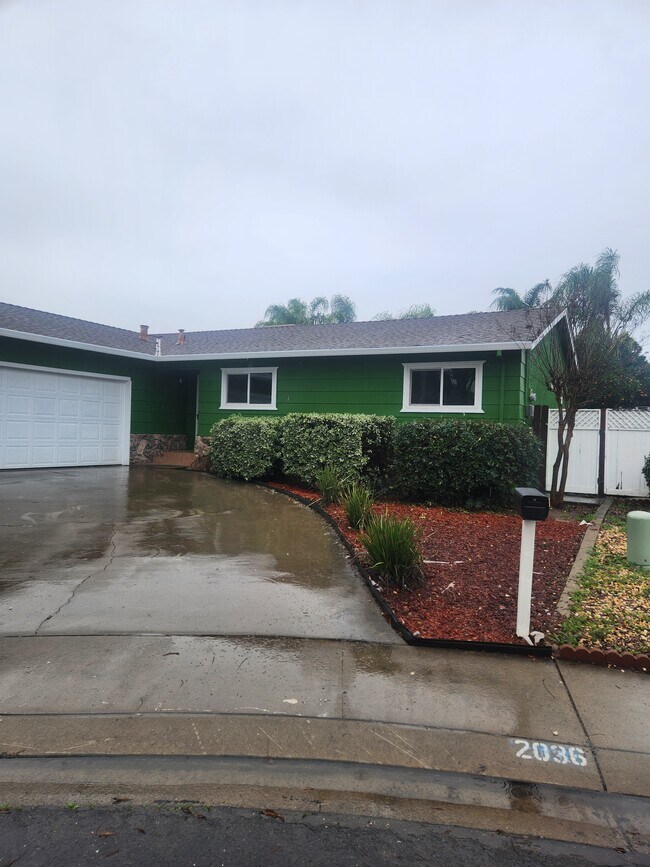 Building Photo - 2036 Milky Way