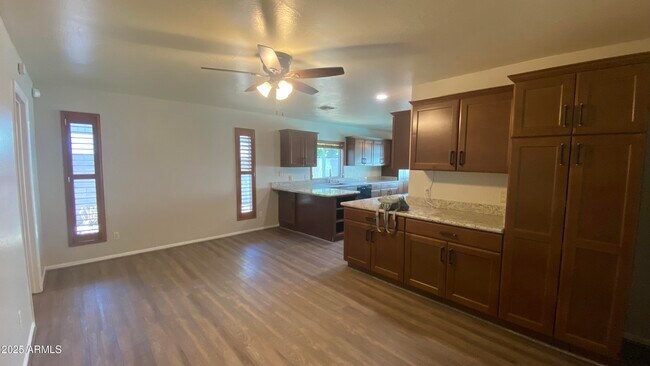 Building Photo - 16638 N 46th Ln