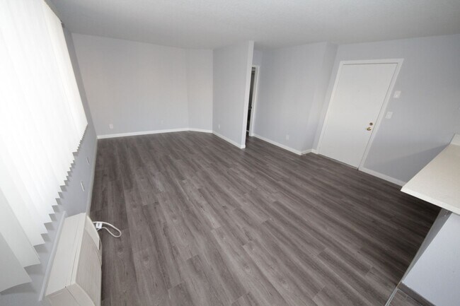 Interior Photo - Amherst Heights