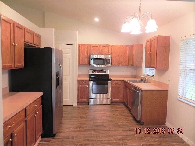 Building Photo - Charming 3 bedroom 2 Bath Home in St Cloud