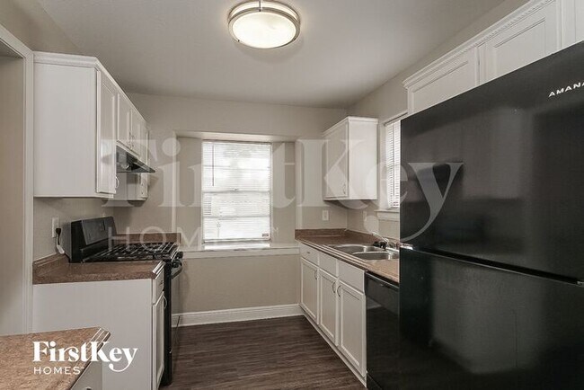 Building Photo - 7714 Dawnridge Dr