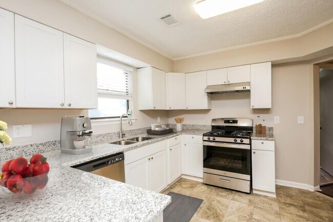 Building Photo - 5056 Rails Way