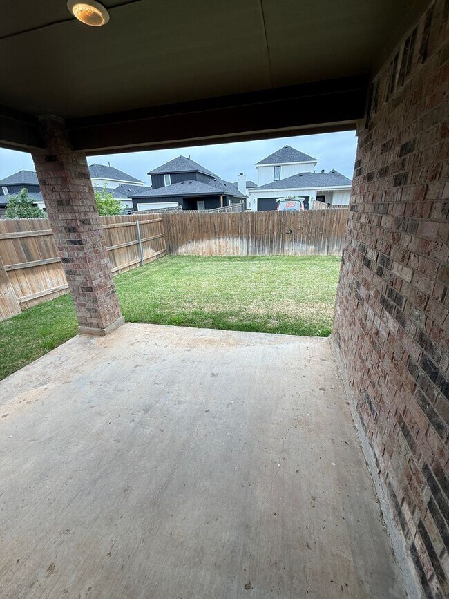 Building Photo - AVAILABLE NOW! 3/2/2 in cooper ISD