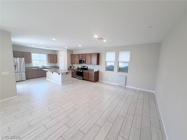 Building Photo - 10025 Desert Bighorn Ct