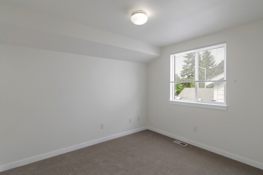 Building Photo - 13018 SE 264th Pl