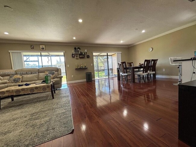 Building Photo - 232 Lakeside Cir