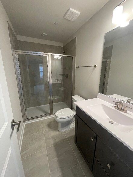 Building Photo - 1097 Mountain Vw Dr