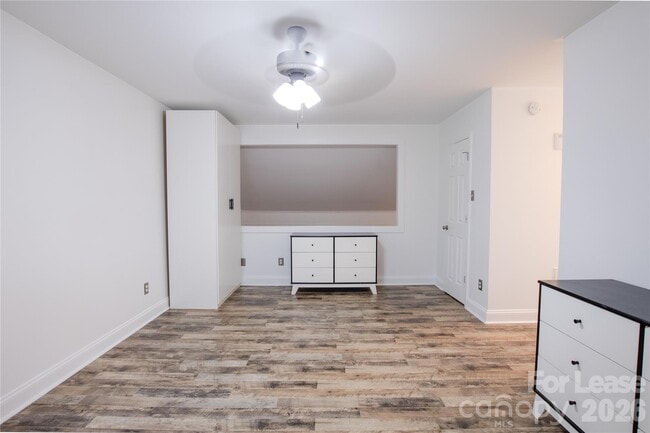 Building Photo - 100 Willow Run Dr