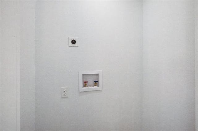 Building Photo - 806 Laguna Dr