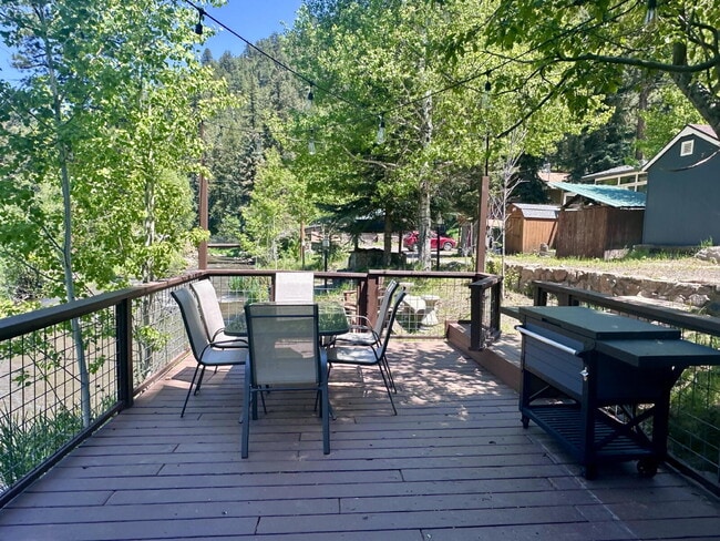 Building Photo - Cozy FURNISHED or  Unfurnished  2-Bed, 2-Bath Haven  on the creek!