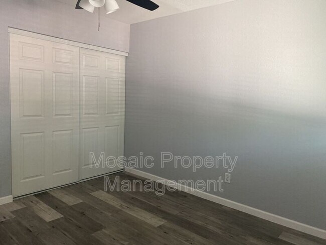 Building Photo - 257 E Oakland St