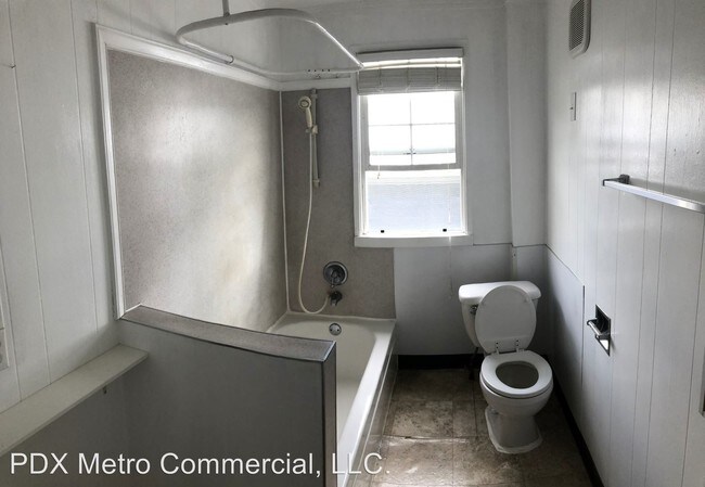 Building Photo - 2142-2150 N Killingsworth St