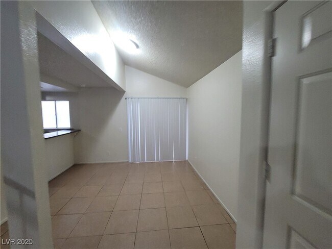 Building Photo - 108 Boysenberry Ln