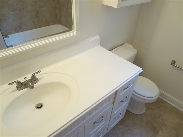 Building Photo - 4479 Cabinwood Turn