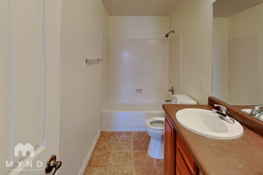 Building Photo - 7056 S GREENEYES Ln
