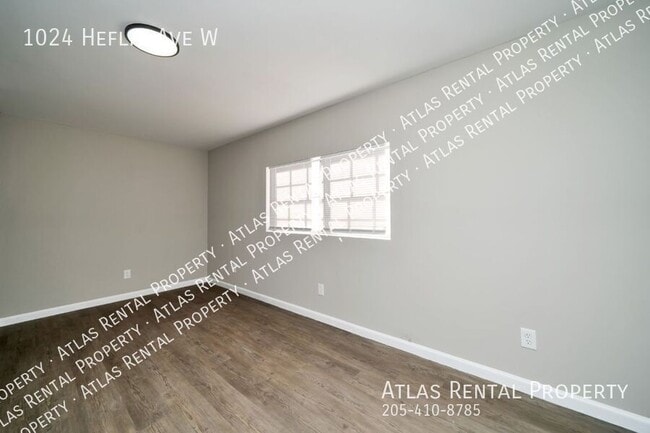 Building Photo - 1024 Heflin Ave W