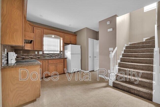 Building Photo - 2102 Kimberly Ln