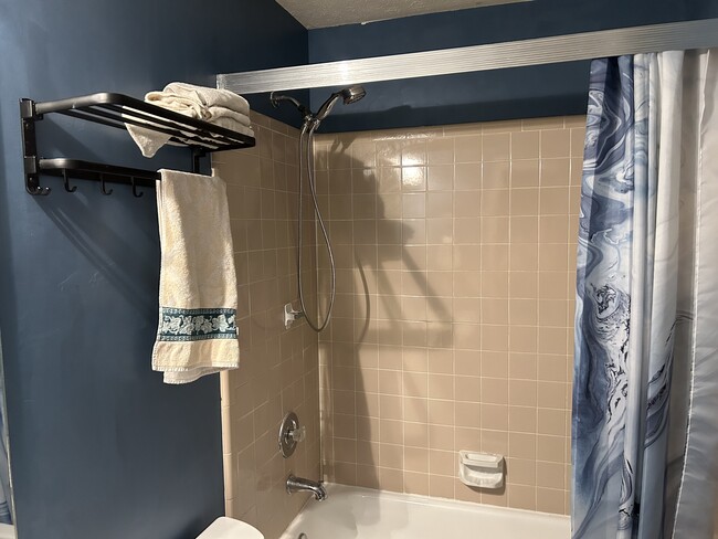 Building Photo - 704 Jayme Rhae Ln